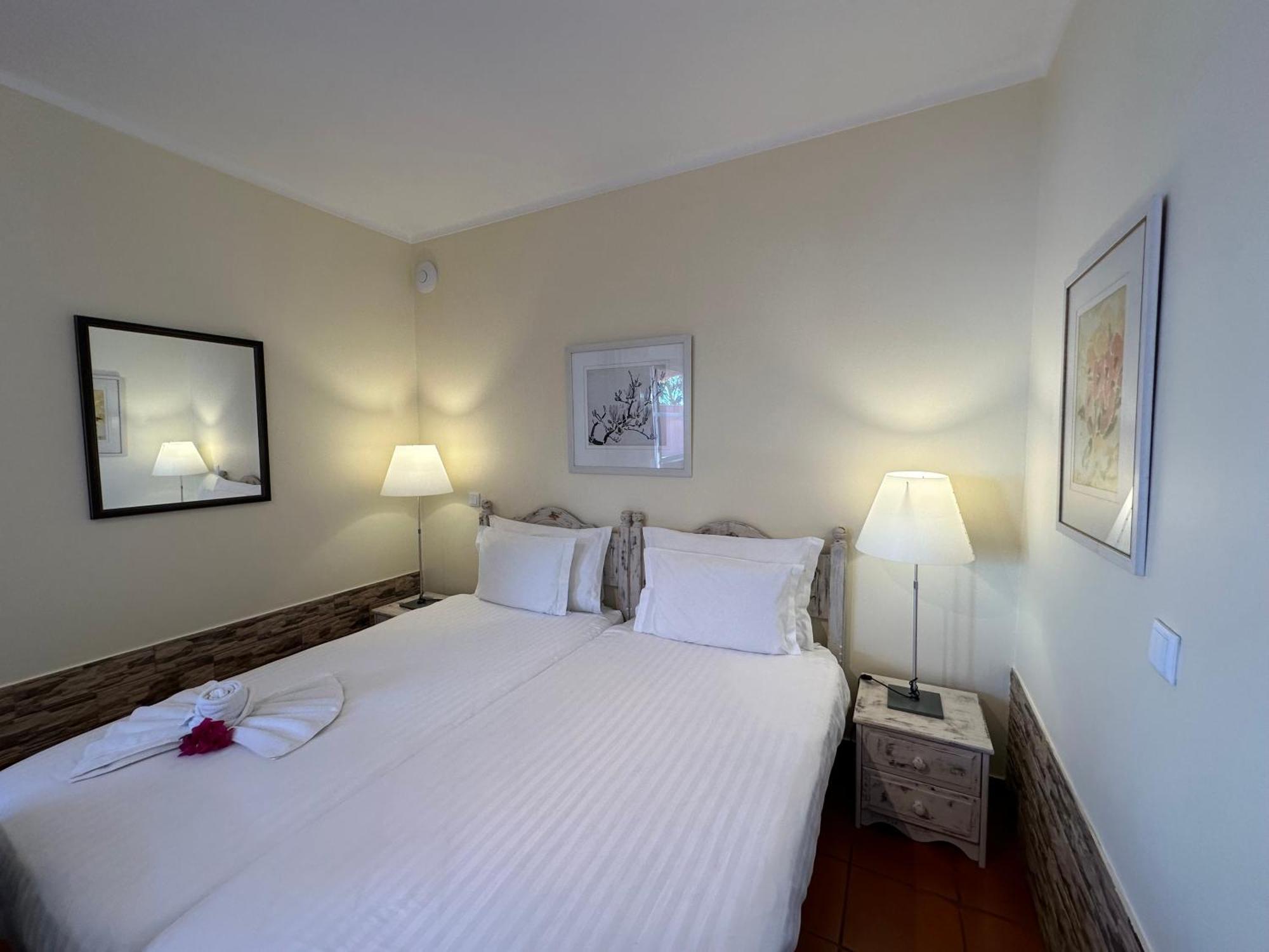Inn & Art Madeira Caniço Esterno foto